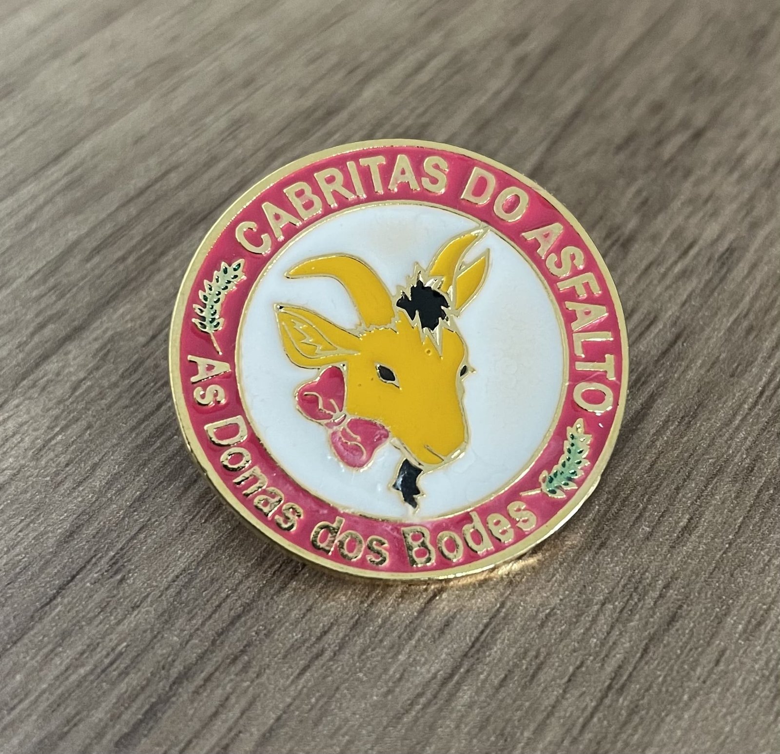 Pin Lapela Cabritas do Asfalto