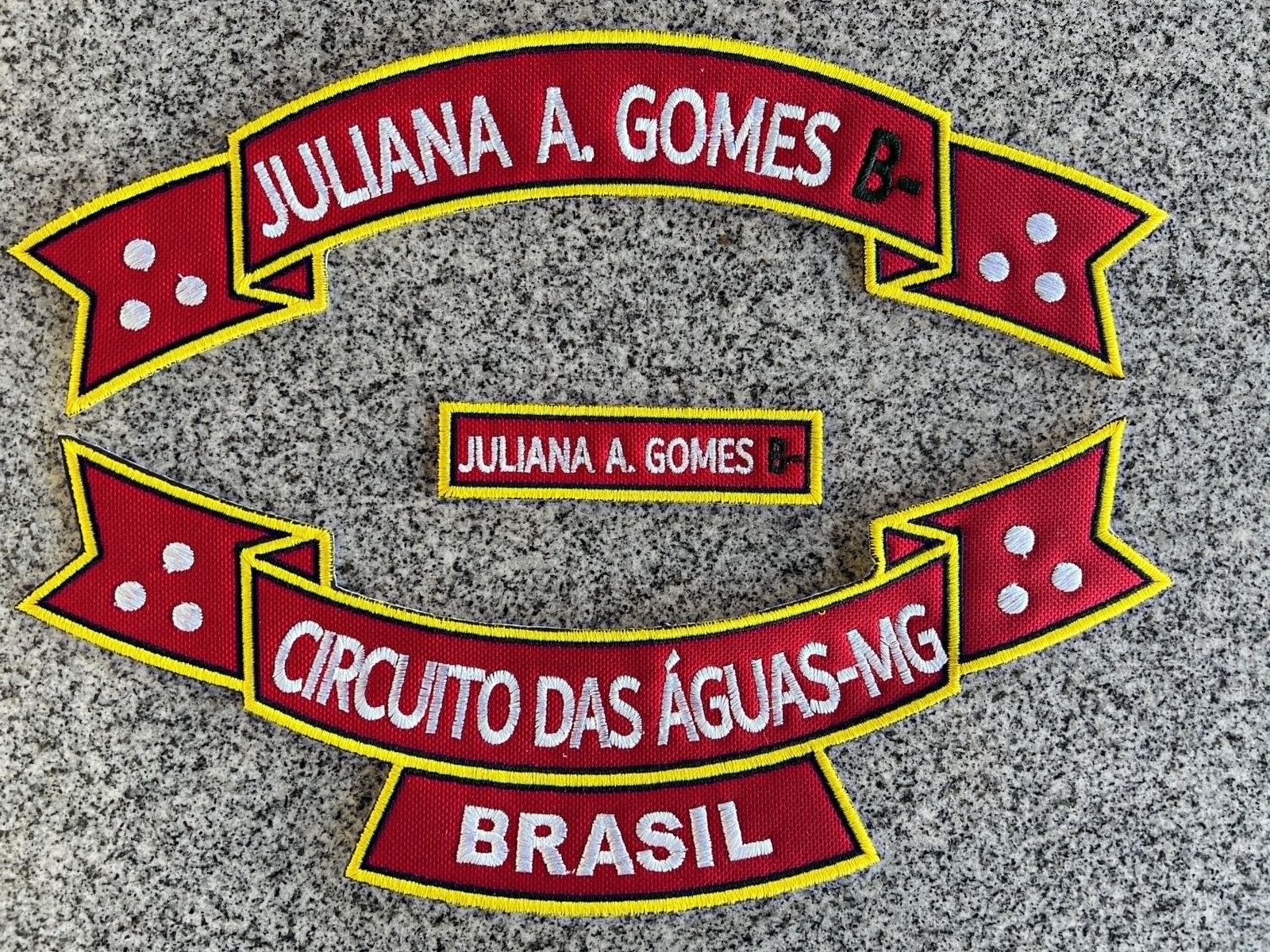 Faixas e Tarjeta Oficial